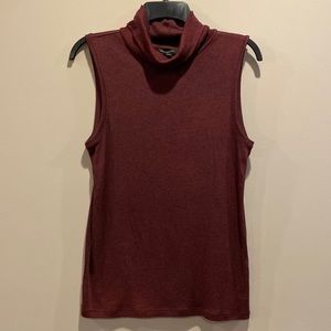 Banana Republic sleeveless burgundy turtleneck shirt medium